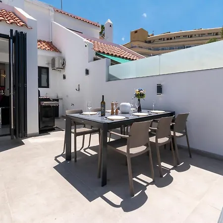 Modern 3 Bedroom With Hot Tub In Villa *