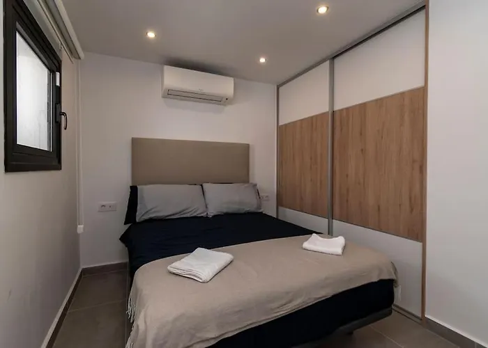Villa Modern 3 Bedroom With Hot Tub In