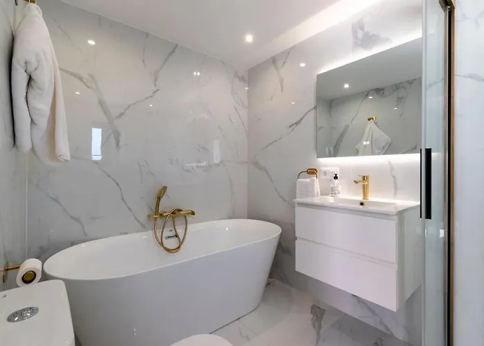 Villa Modern 3 Bedroom With Hot Tub In Costa Adeje (Tenerife)