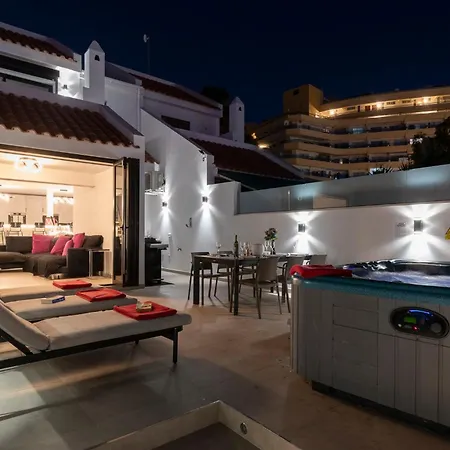 Modern 3 Bedroom With Hot Tub In Costa Adeje (Tenerife)