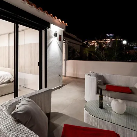 Villa Modern 3 Bedroom With Hot Tub In