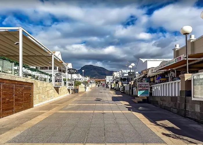 Modern 3 Bedroom With Hot Tub In Costa Adeje (Tenerife)